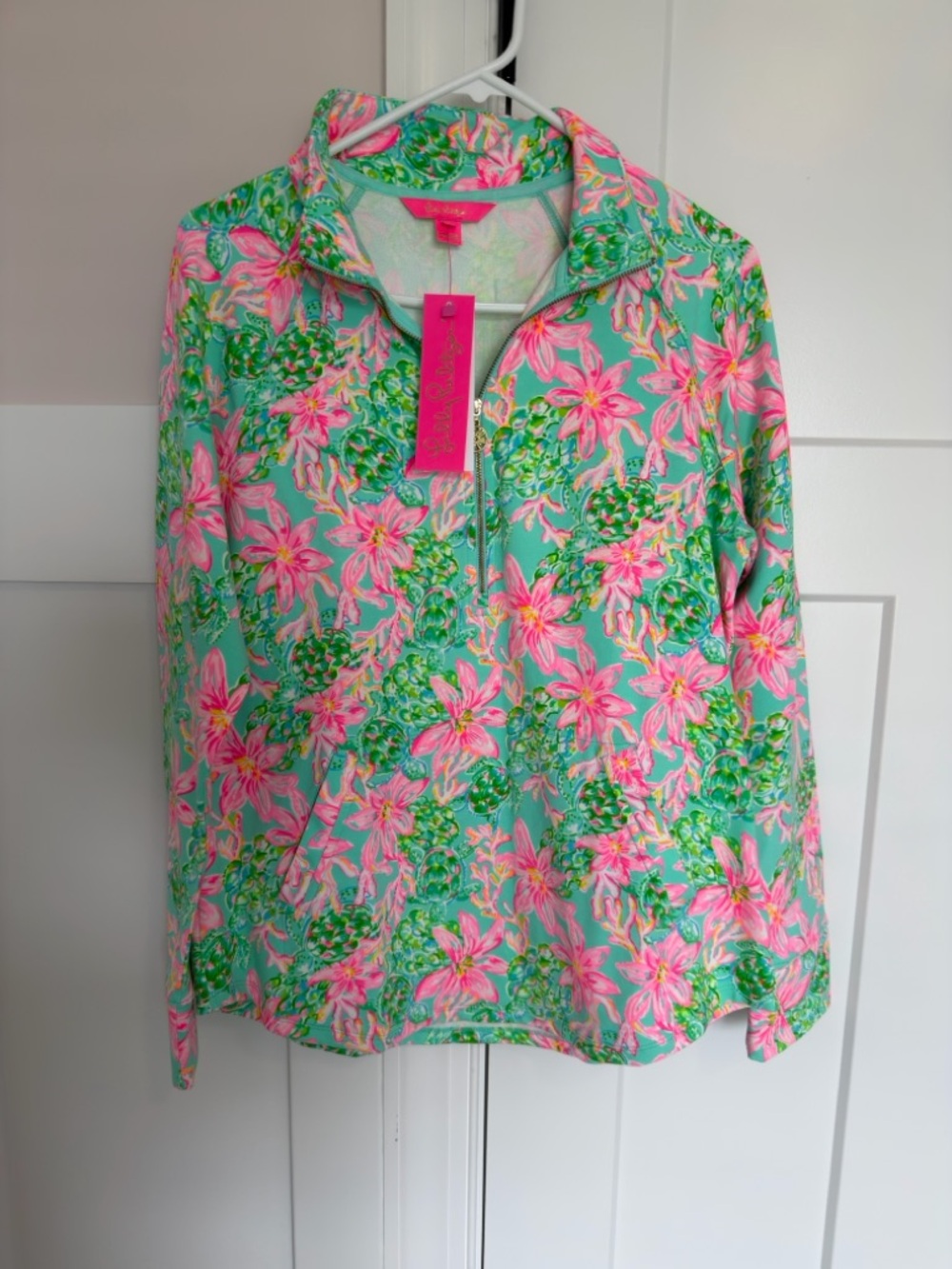Lilly Pulitzer NWT UPF 50+ Skipper Popover So Shellegant Size M